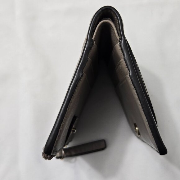 Tory Burch Gray Leather Wallet Peace Sign Heart Zip Coin - Picture 6 of 16